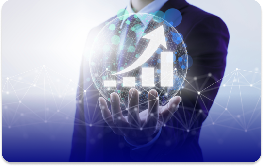 Executivo segurando gráfico de crescimento digital, simbolizando internet empresarial em Curitiba com estabilidade, alta velocidade, baixa latência e segurança para empresas.